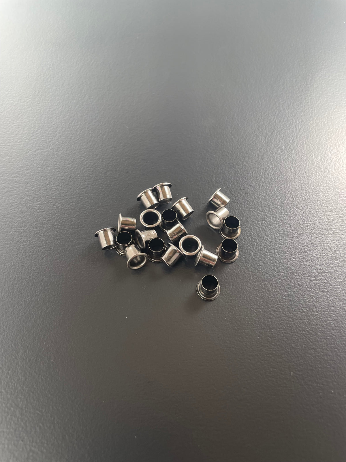 Ojales de 1/4” para KYDEX (200 unidades)