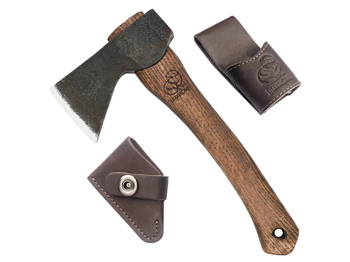 Hacha con protector de filo AX1 Bushcraft Hatchet