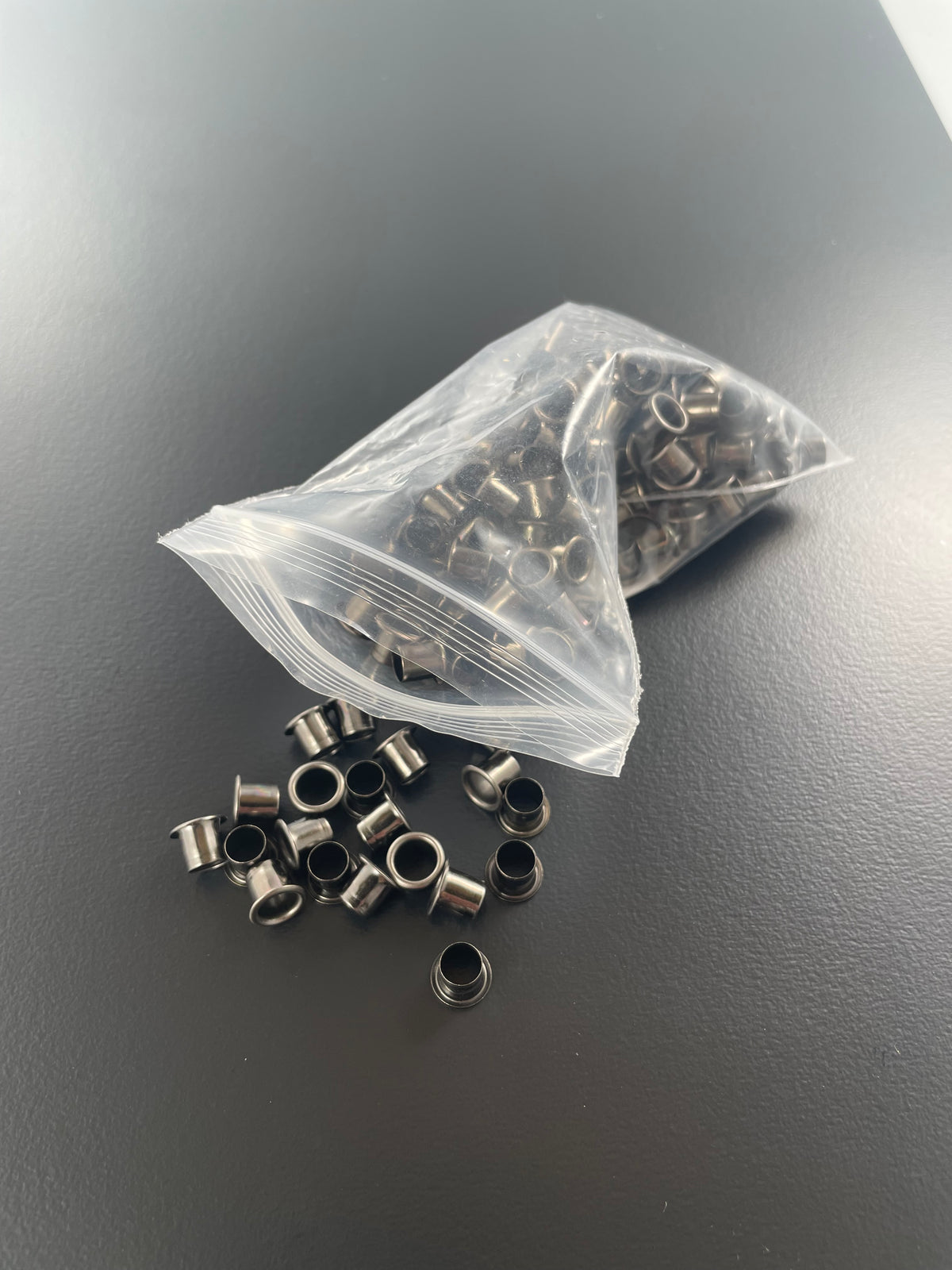Ojales de 1/4” para KYDEX (200 unidades)
