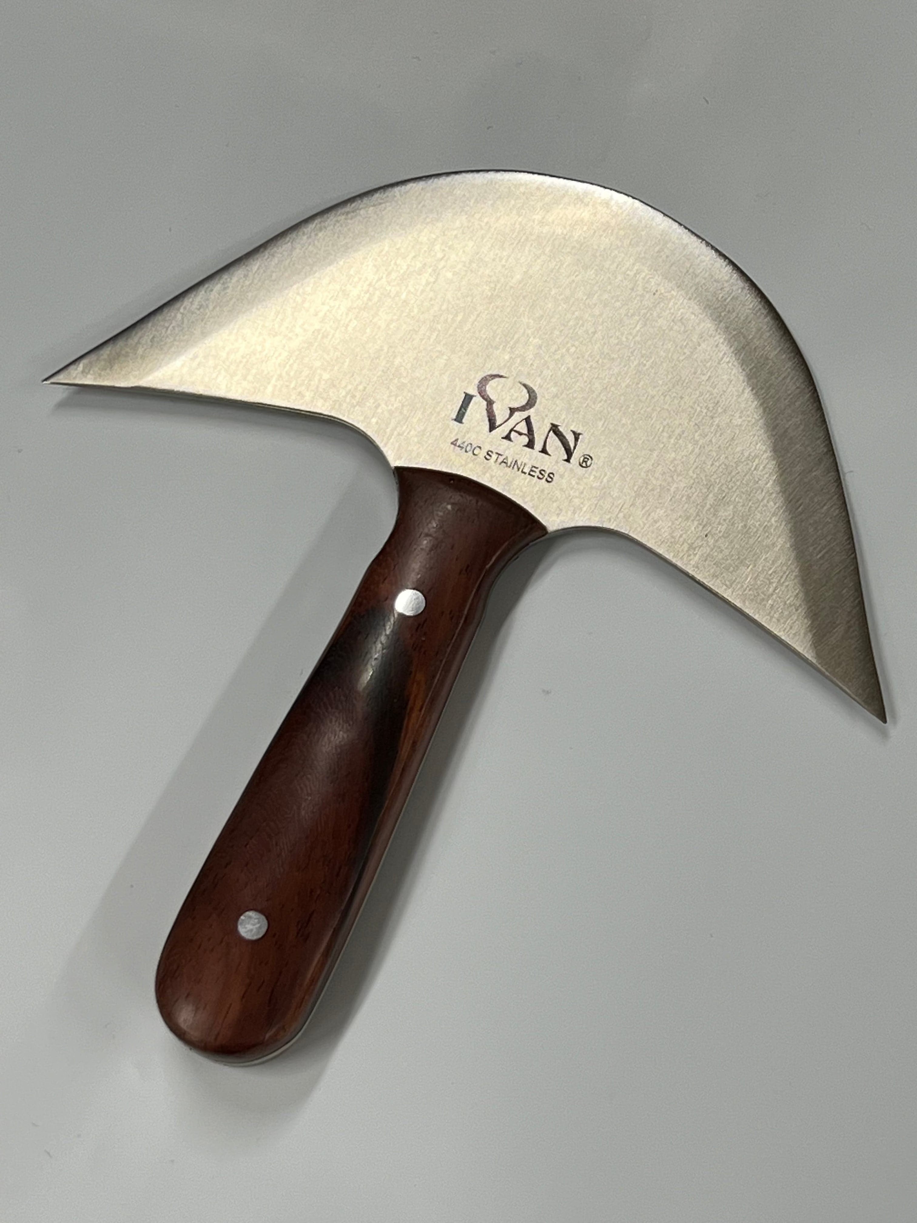 Cuchillo de media luna estilo francés