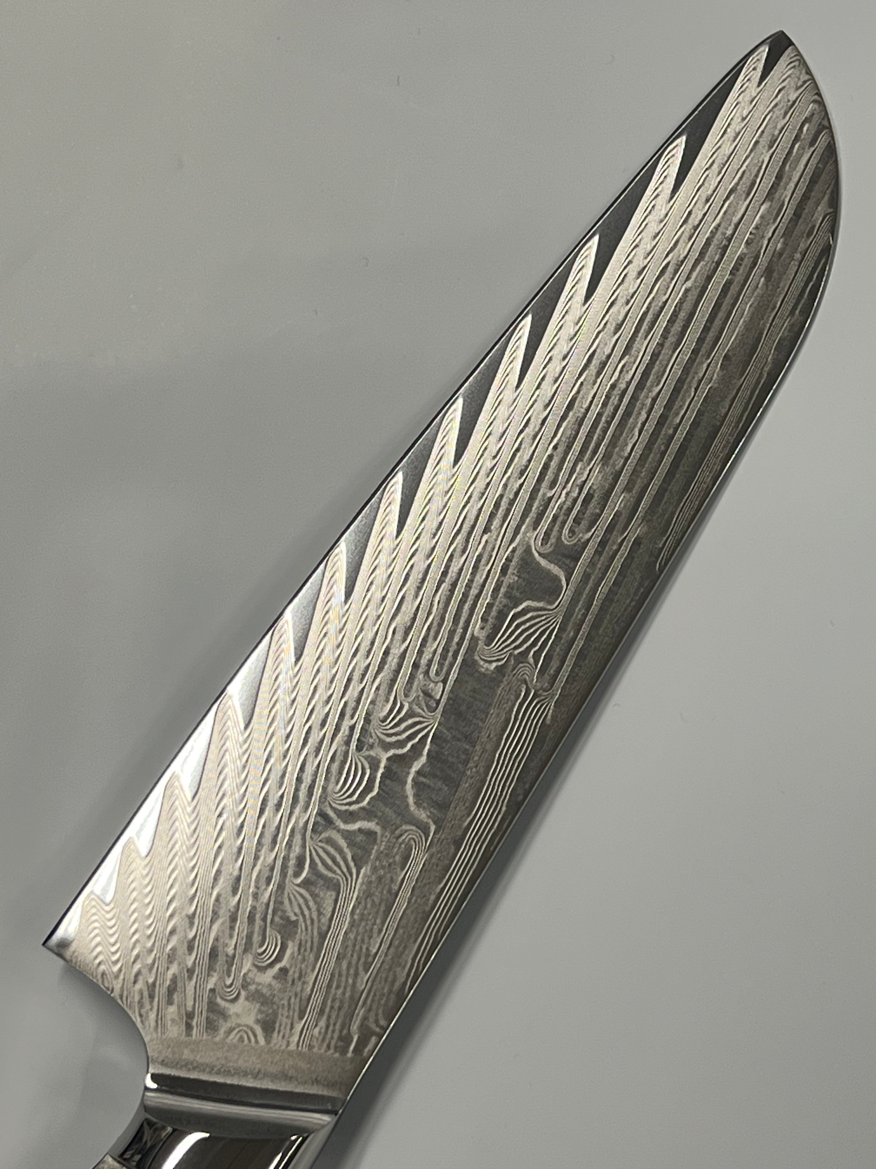 Santoku - Cuchillo de chef de damasco VG10 de 8" de espiga completa con virolas