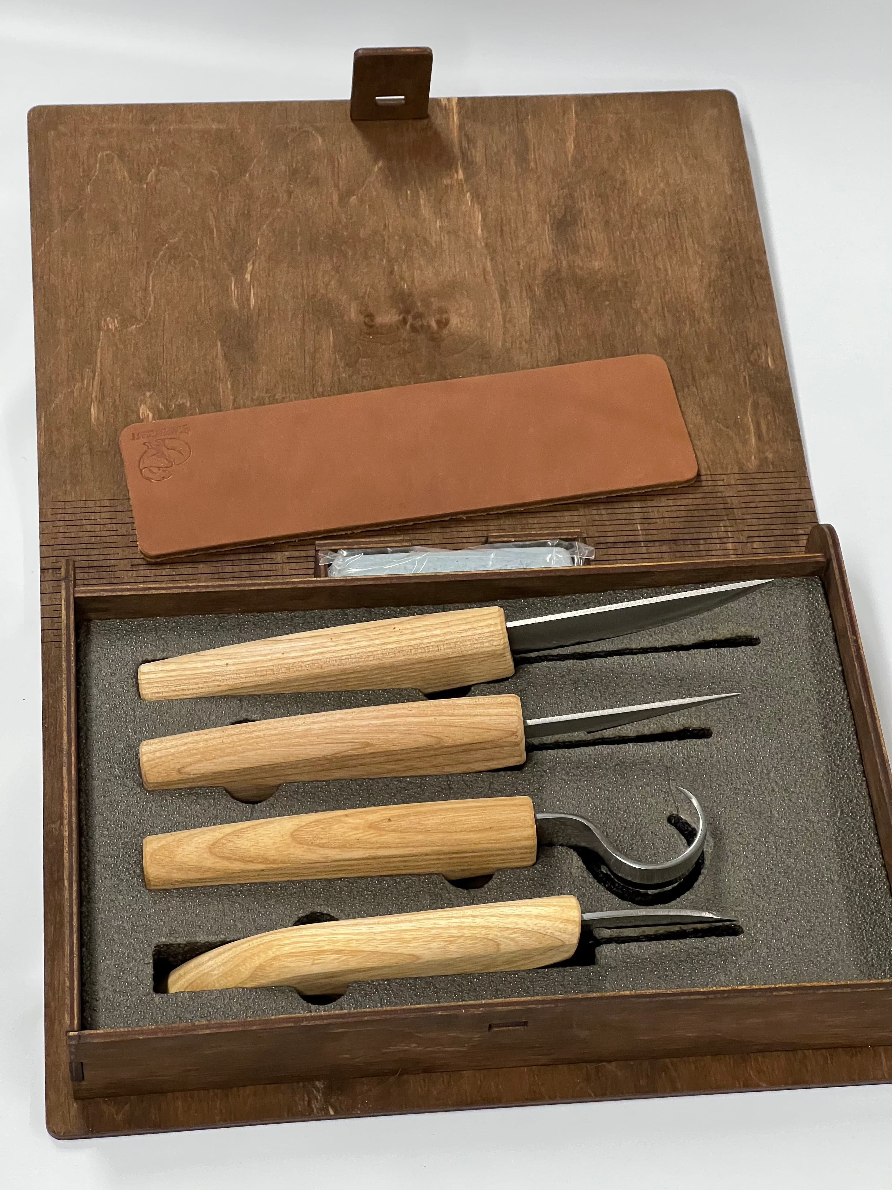 Juego de formones para tallar madera S09 en caja con 4 piezas