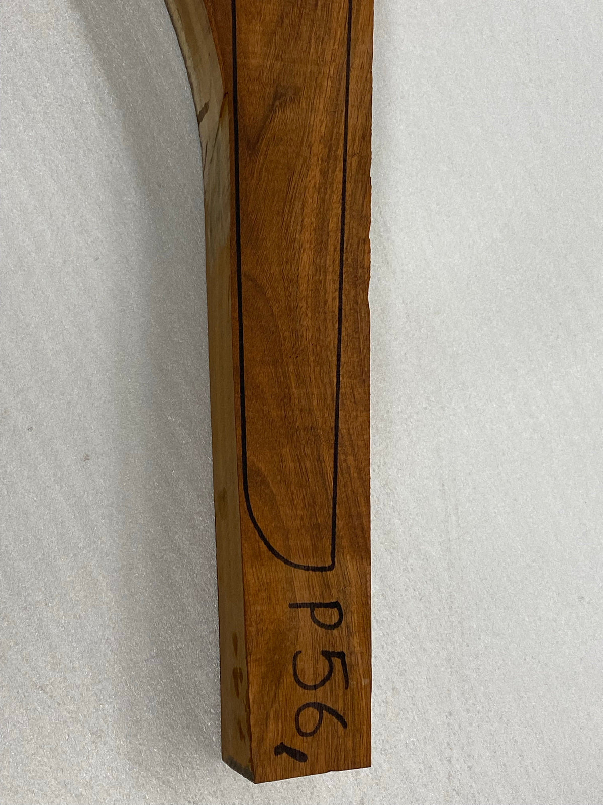 Culata de nogal turco grado 3 P-56