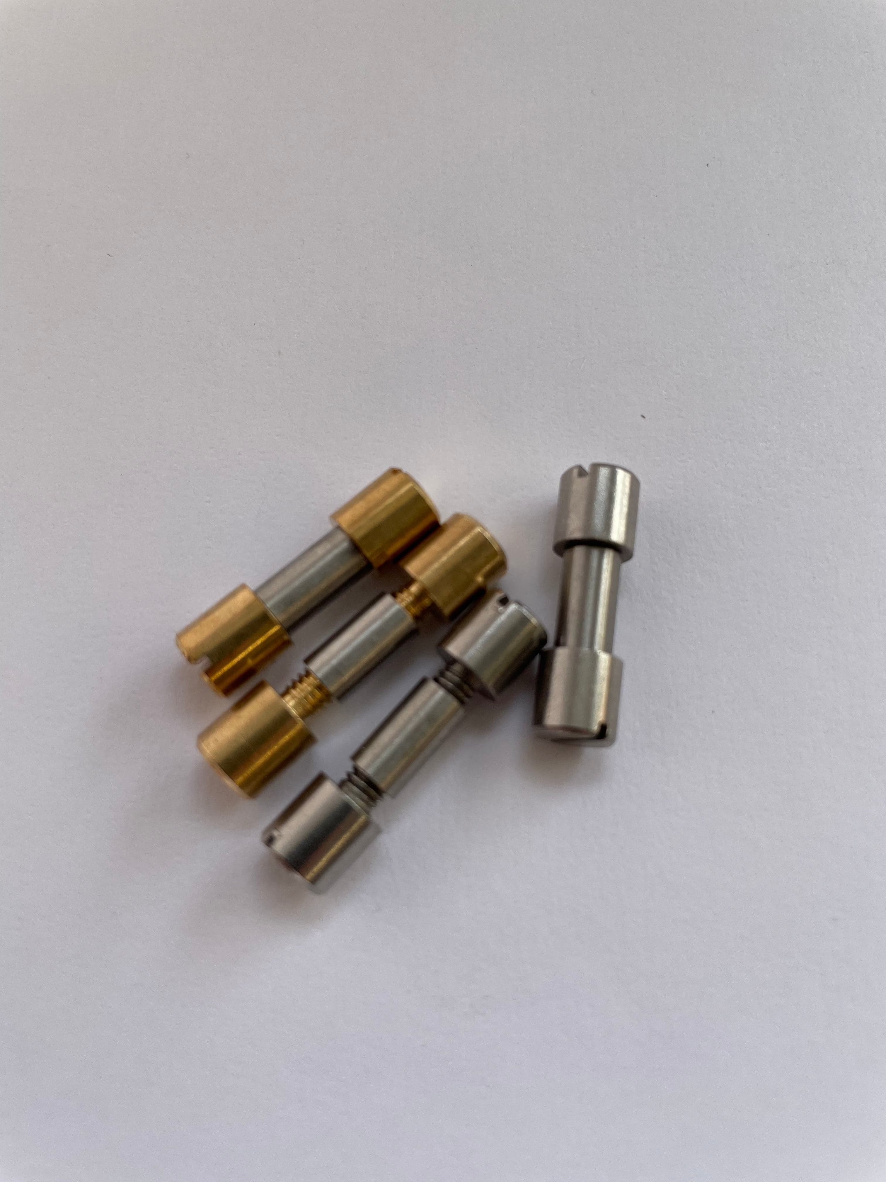 Tornillo Corby