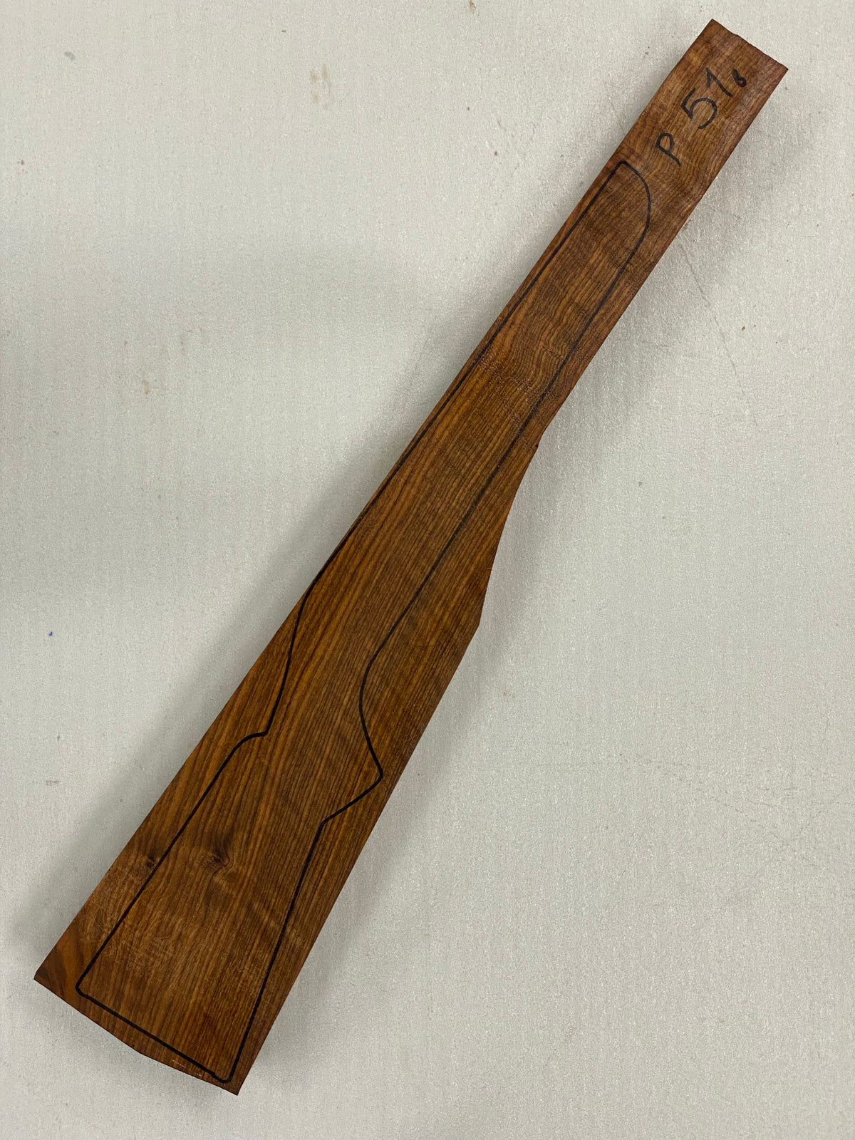 Culata de nogal turco grado 3 P-51