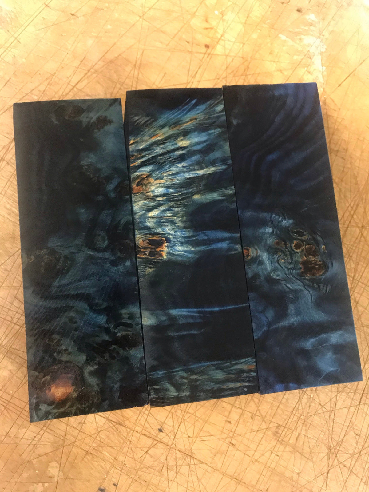 Nudo de álamo - Azul