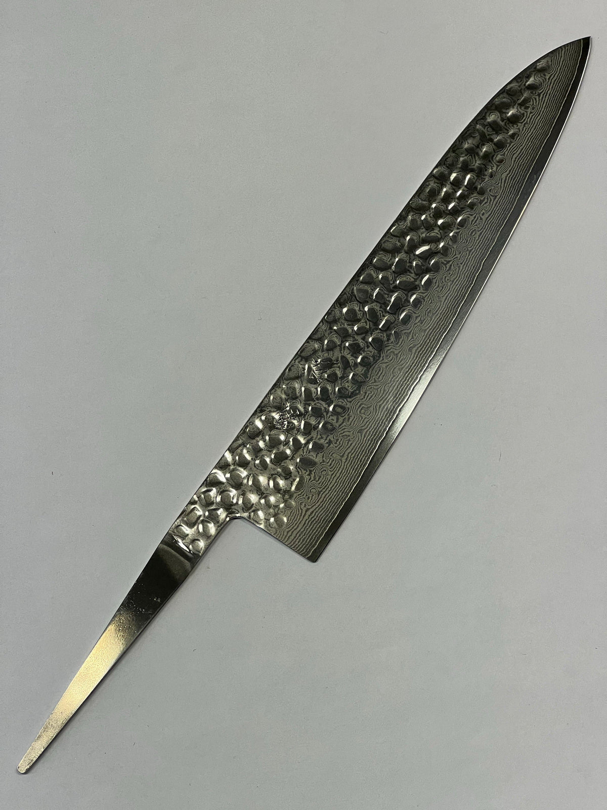 Hoja de cuchillo japonesa forjada a mano Gyuto 210 VG10 Damasco