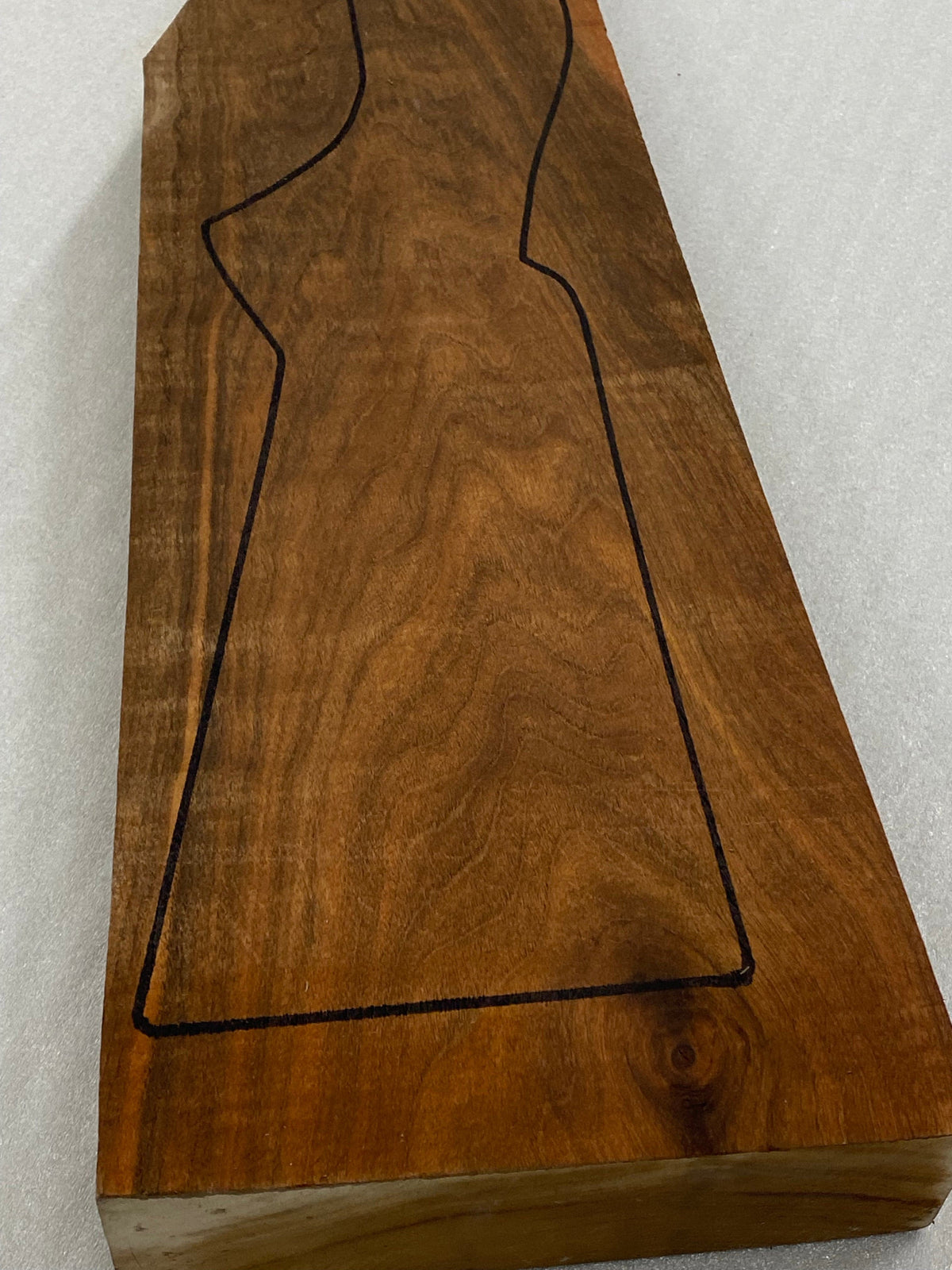 Culata de nogal turco grado 3 P-56