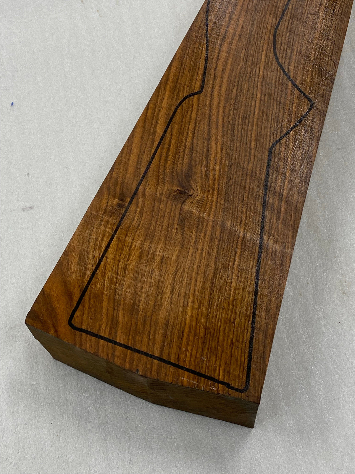Culata de nogal turco grado 3 P-51