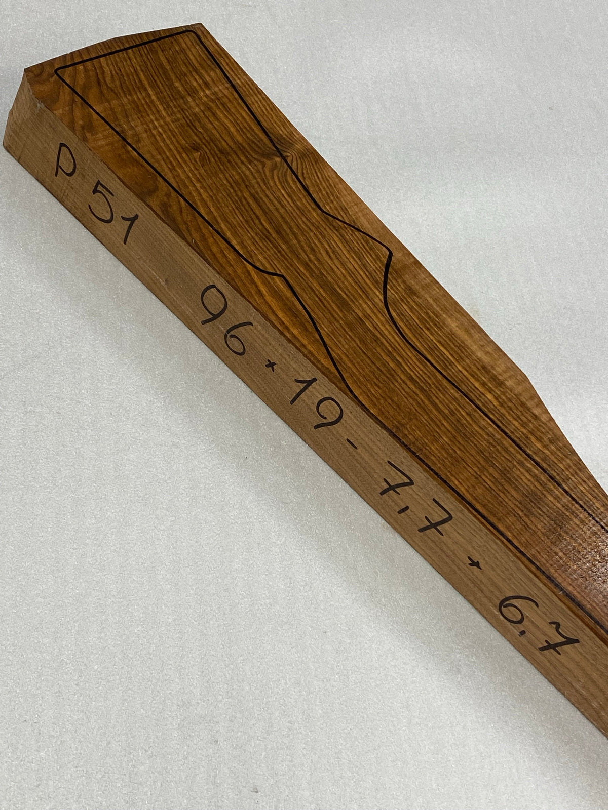 Culata de nogal turco grado 3 P-51