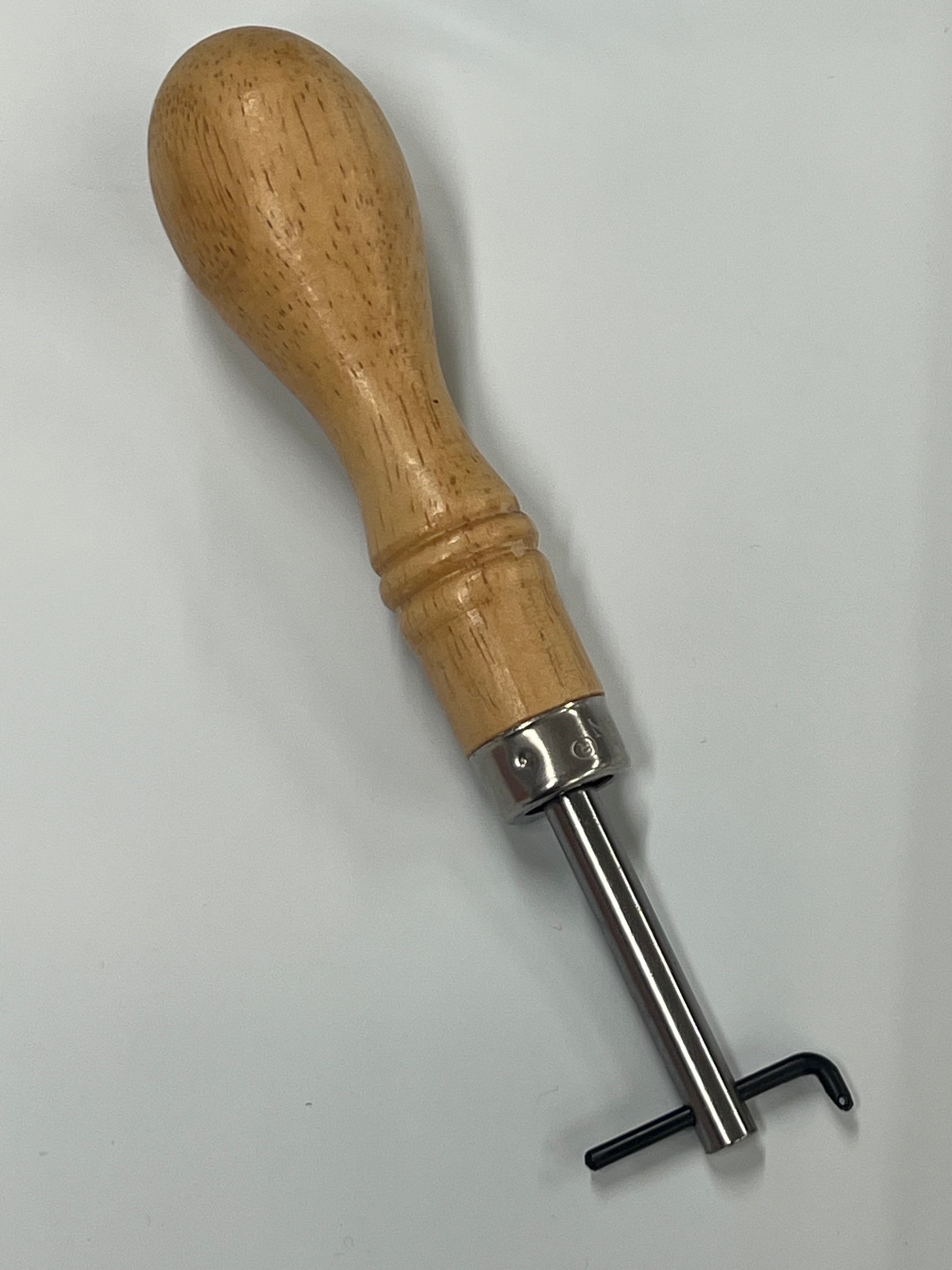 Herramienta de ranurado ajustable para cuero