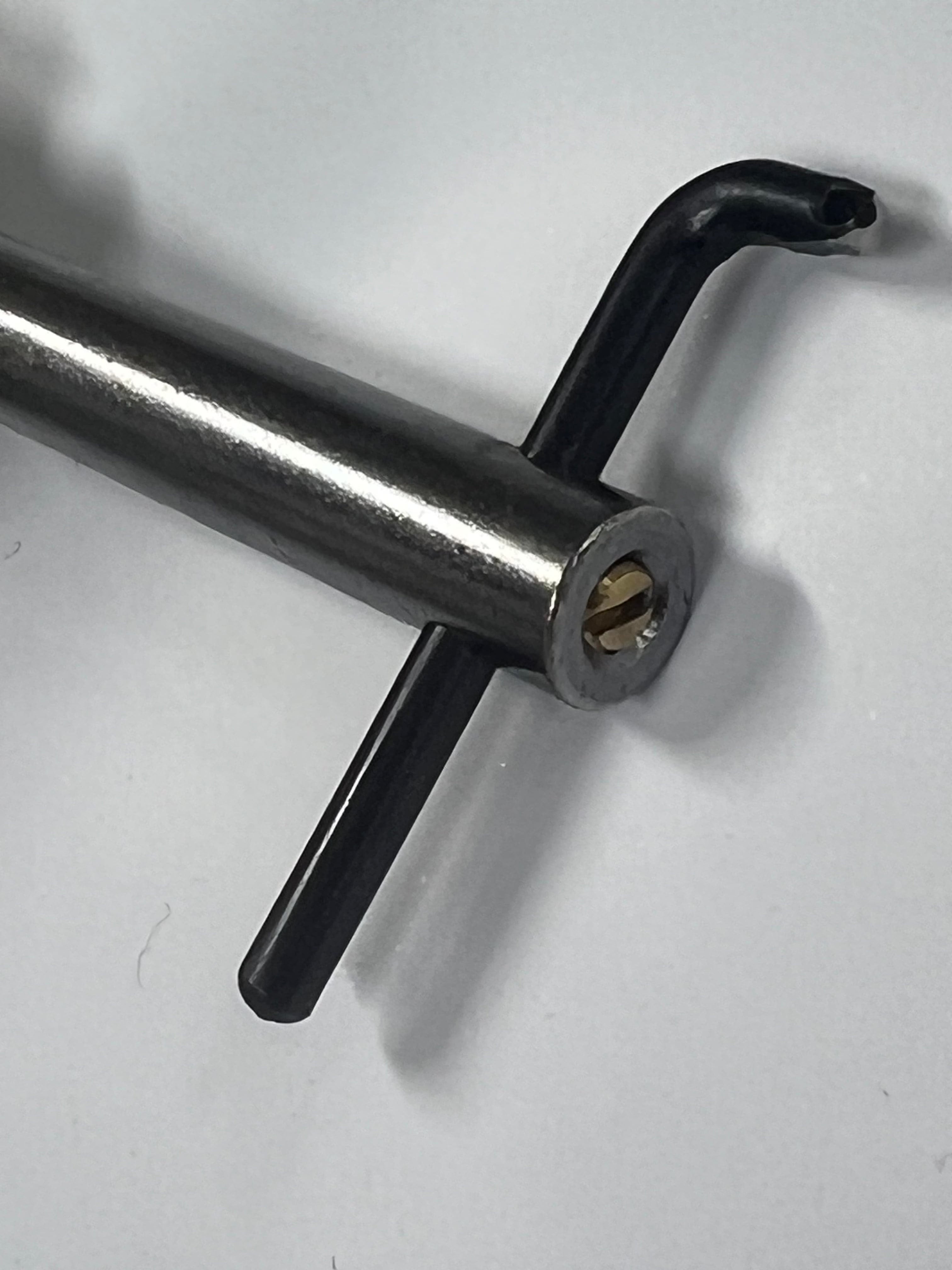 Herramienta de ranurado ajustable para cuero