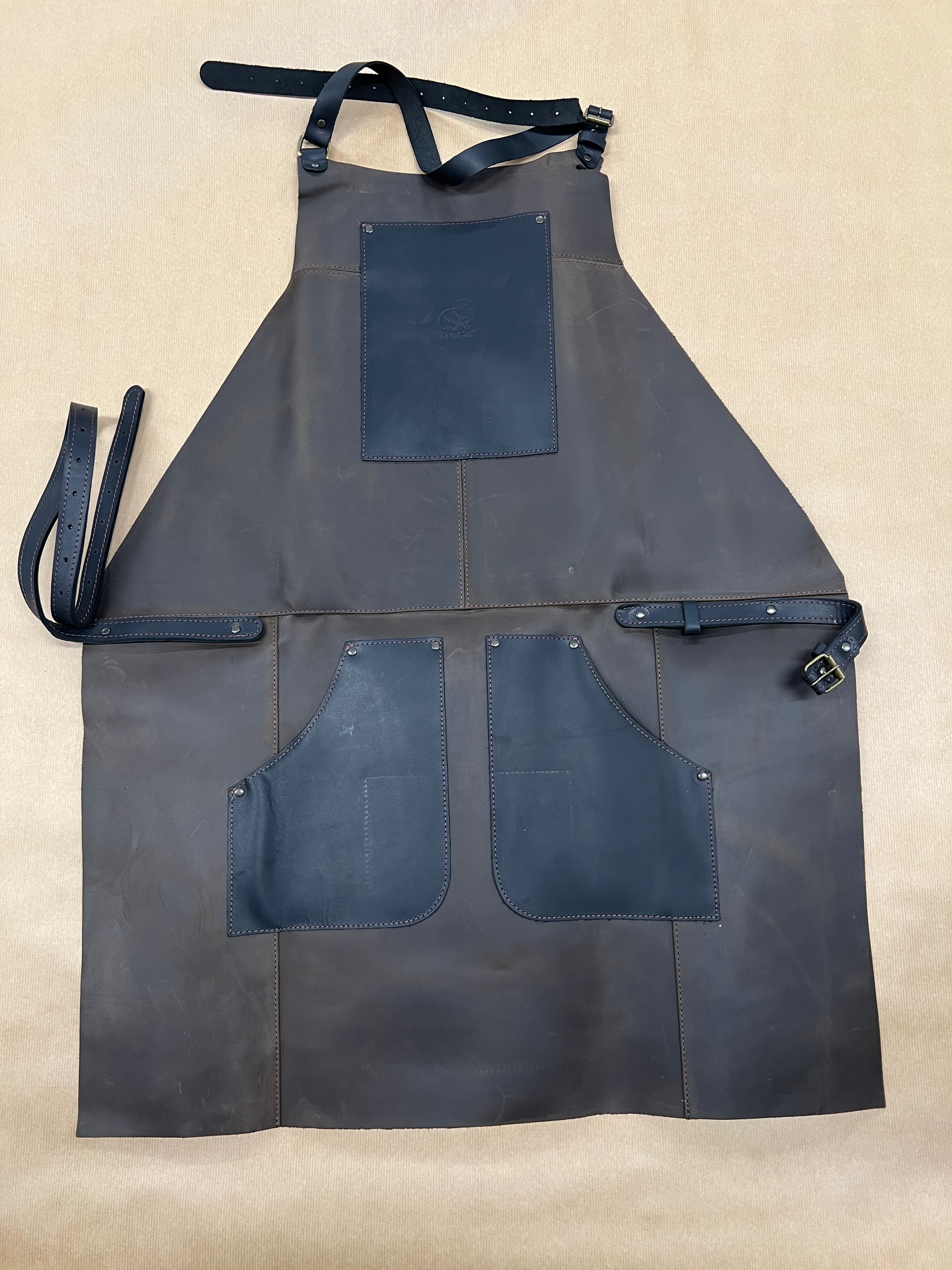 Delantal de cuero marrón ajustable AP3X
