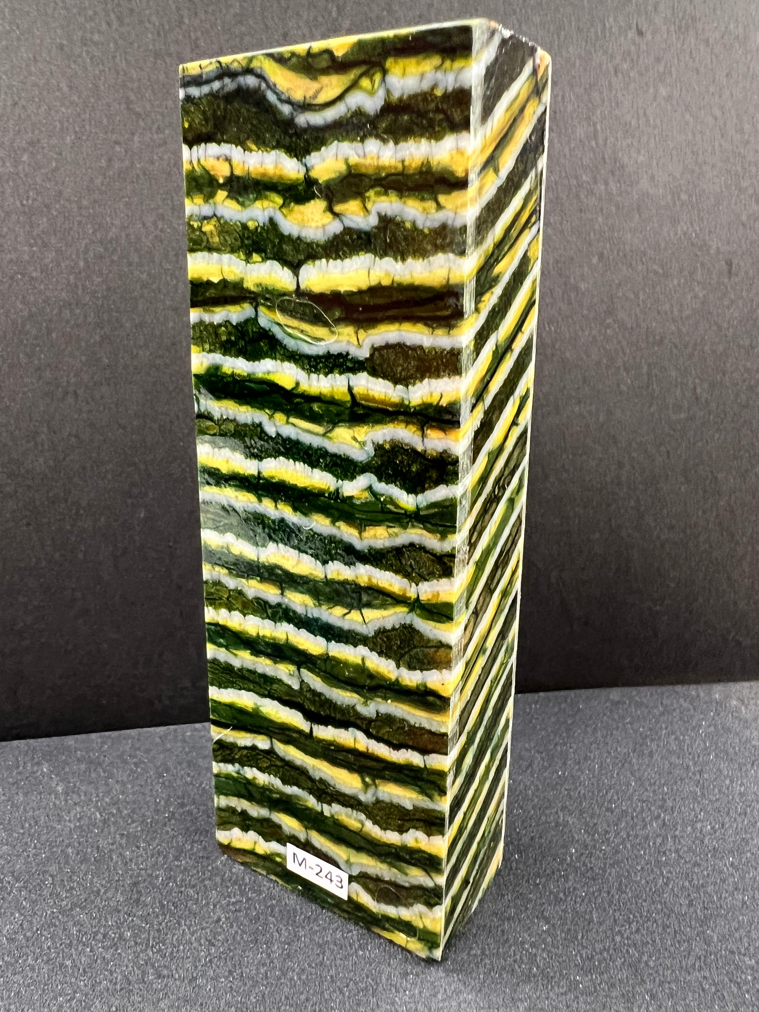 Mango de molar de mamut M243 (verde 17)