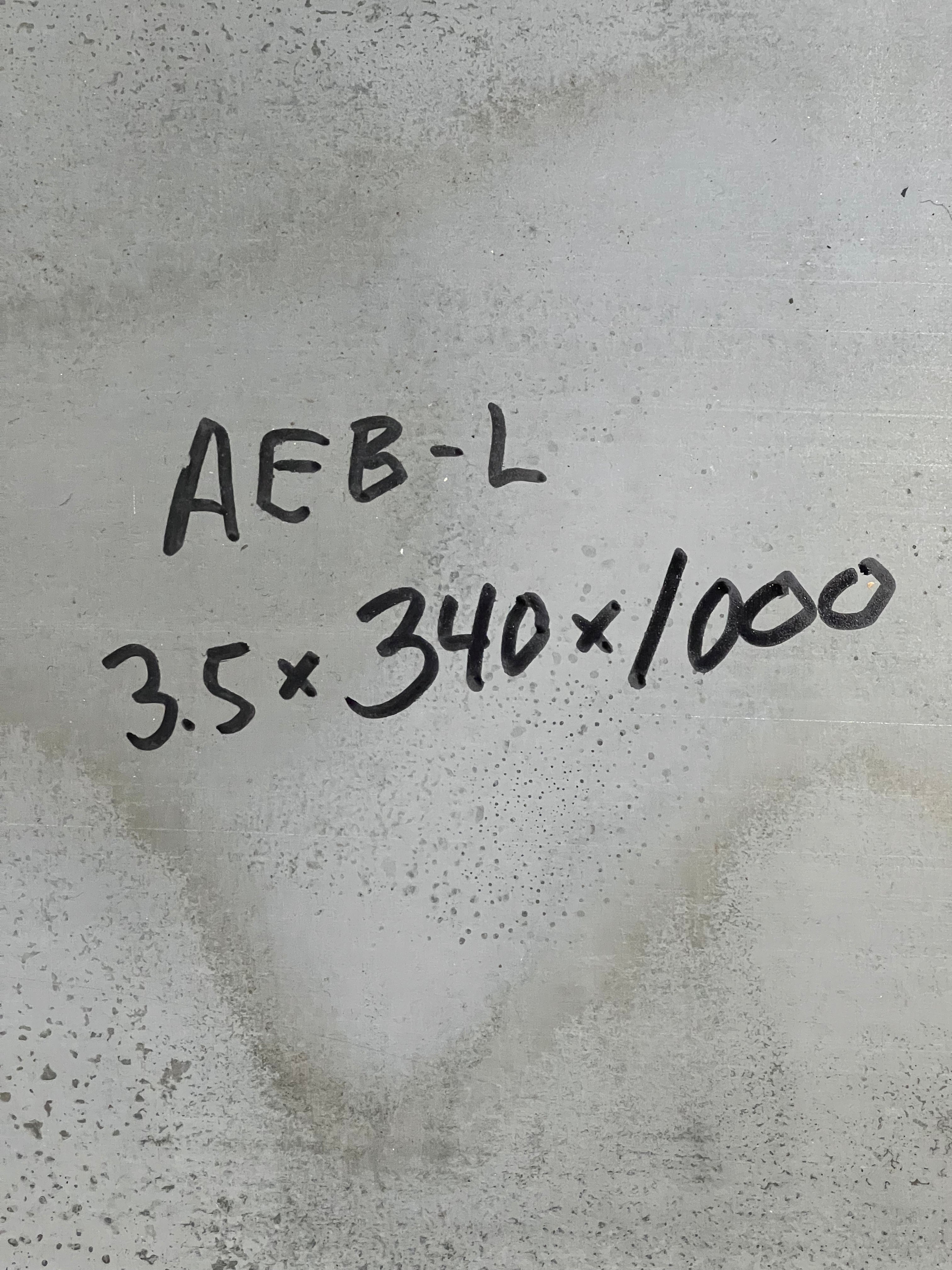 Acero inoxidable para cuchillos AEB-L