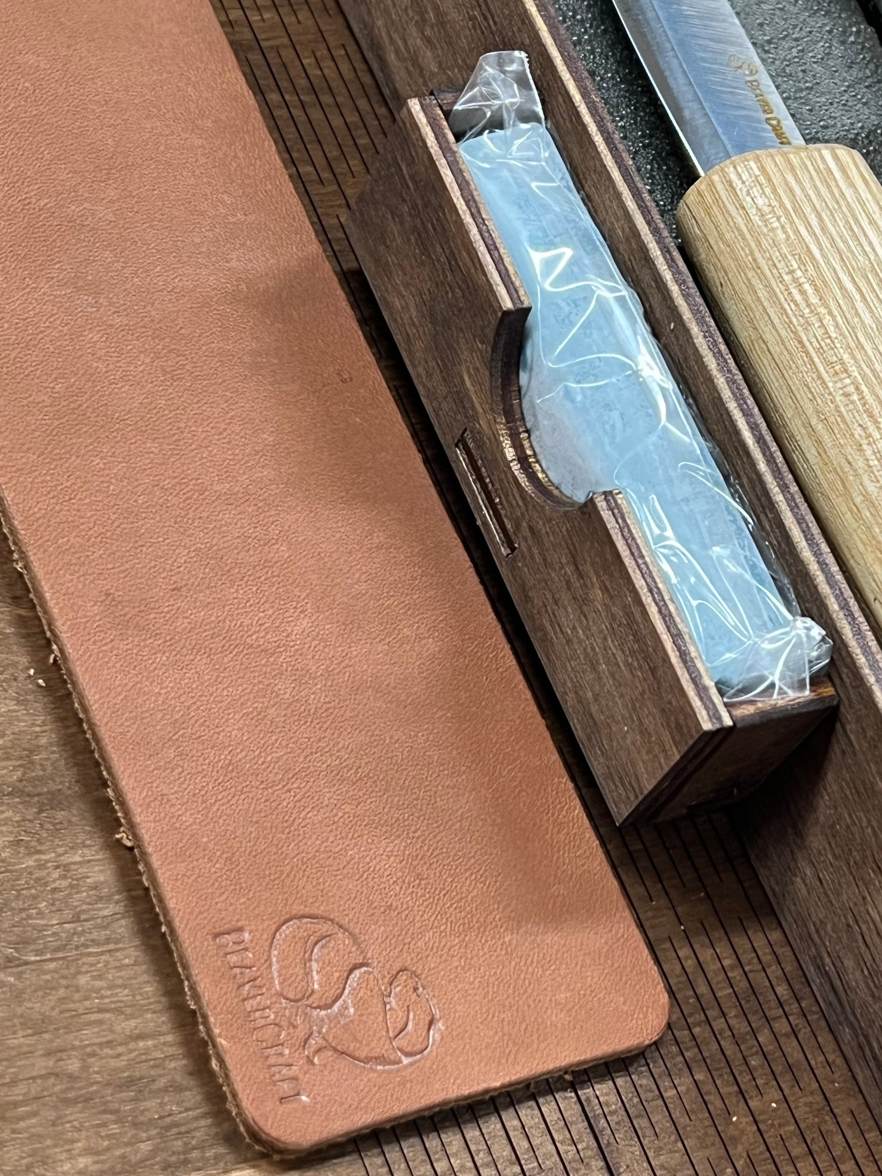 Juego de formones para tallar madera S09 en caja con 4 piezas