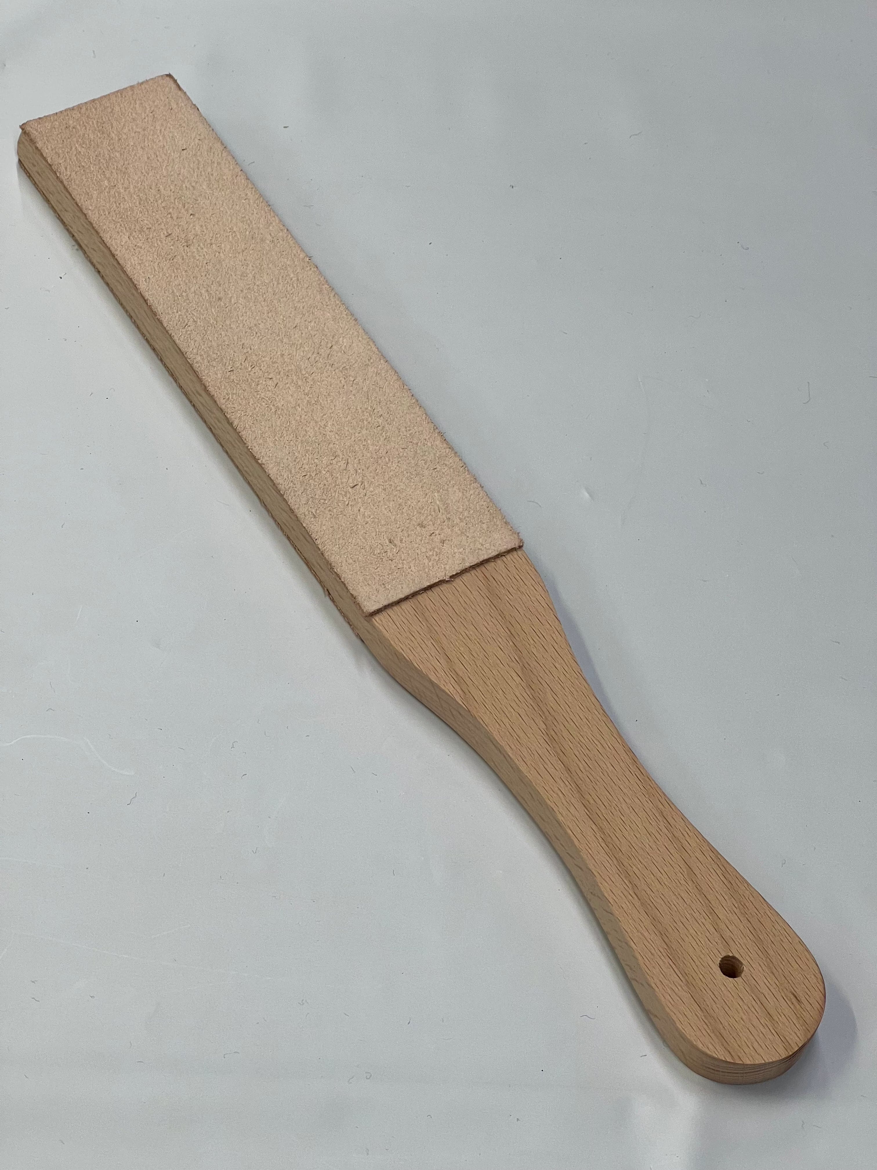 Asentador de cuero de doble cara con base de madera RW054