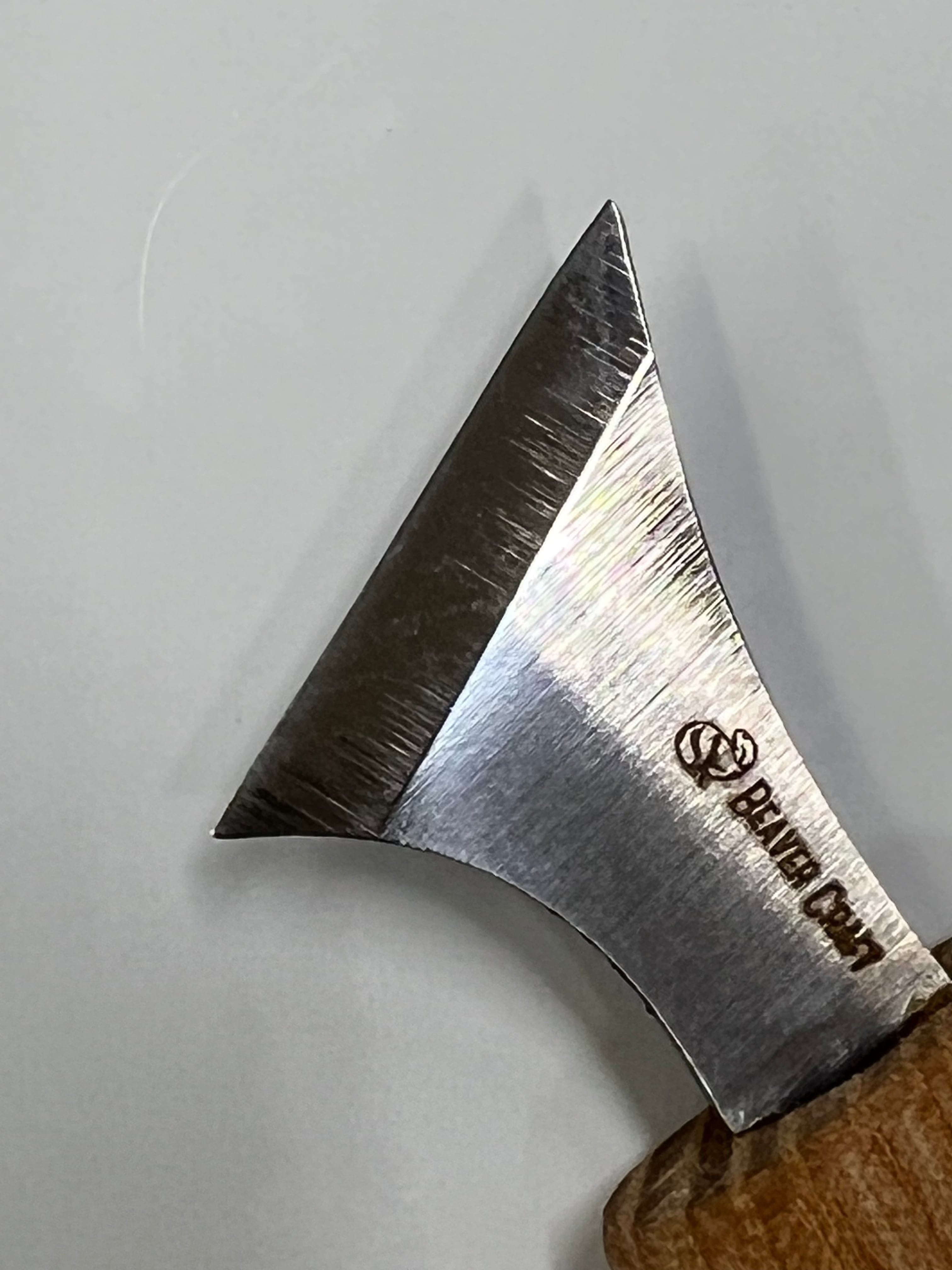 Cuchillo de tallado en madera C10s 30mm