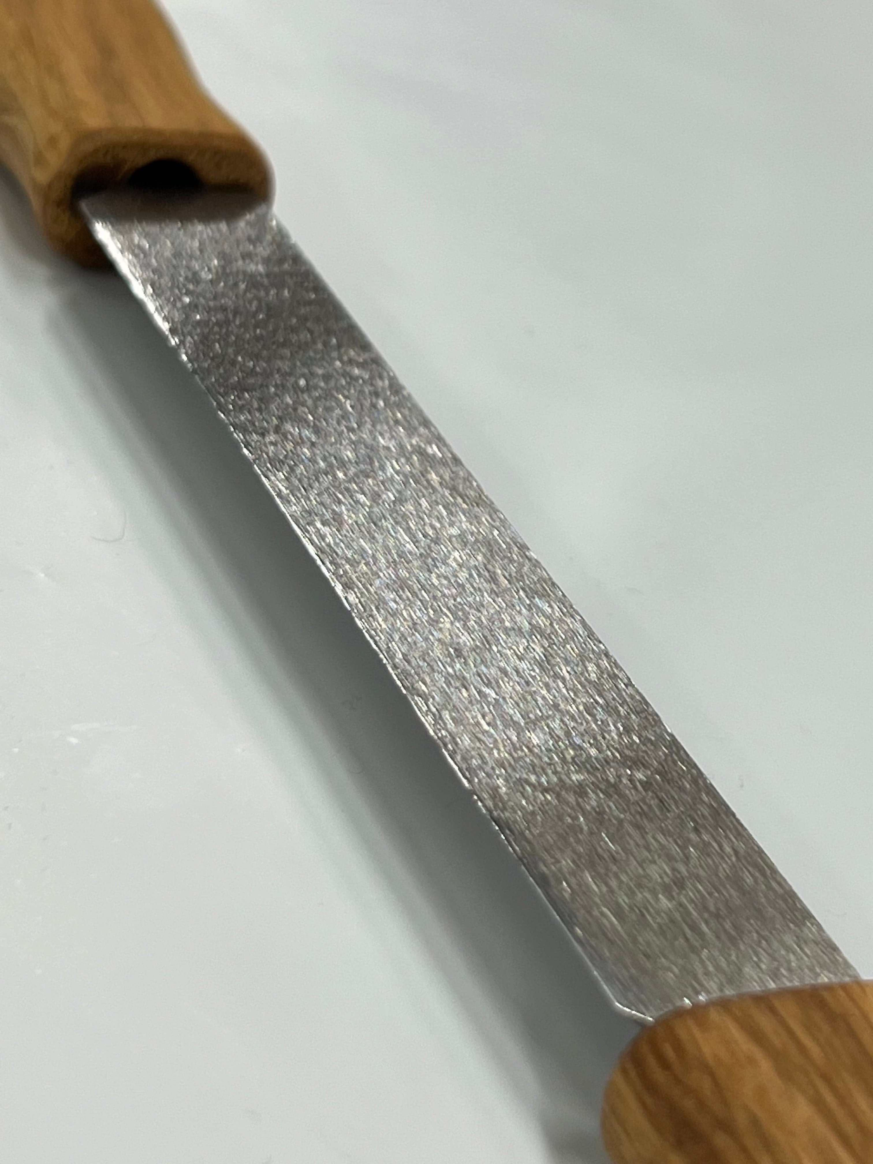 Cuchillo de tallar 120 mm incl. funda de cuero (DK1S)