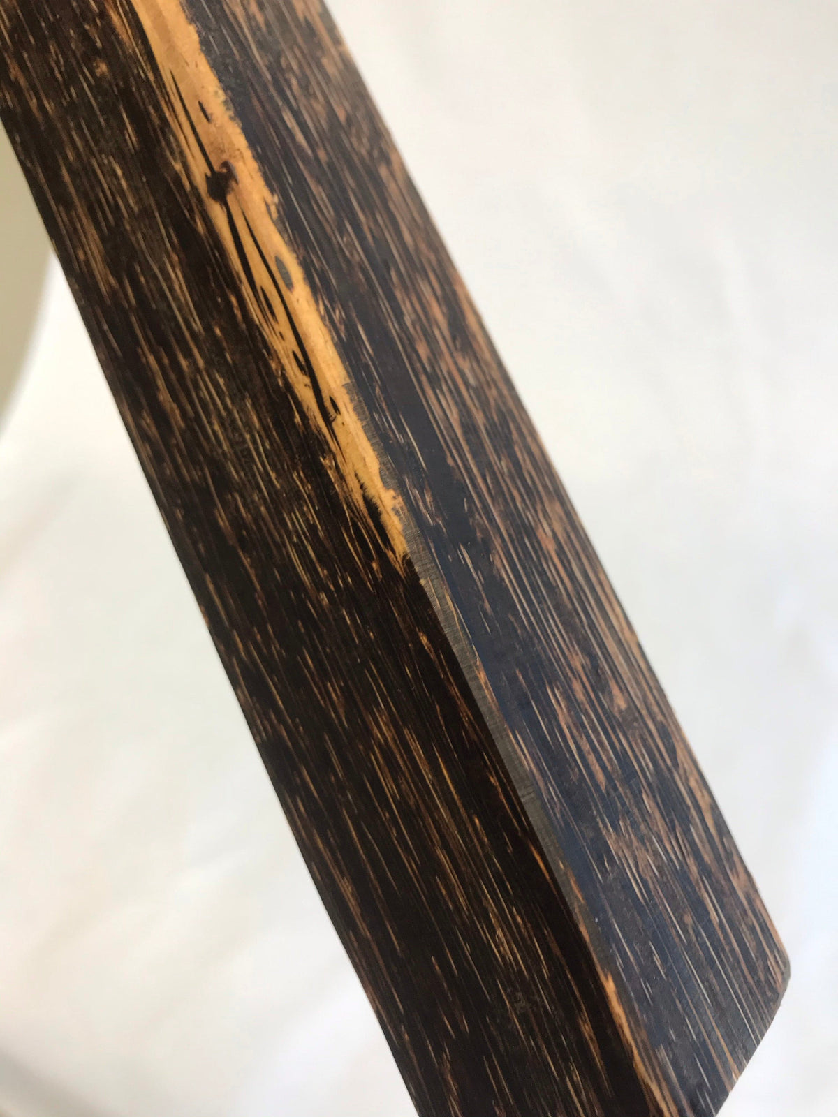 Palma negra, mango de 45 cm