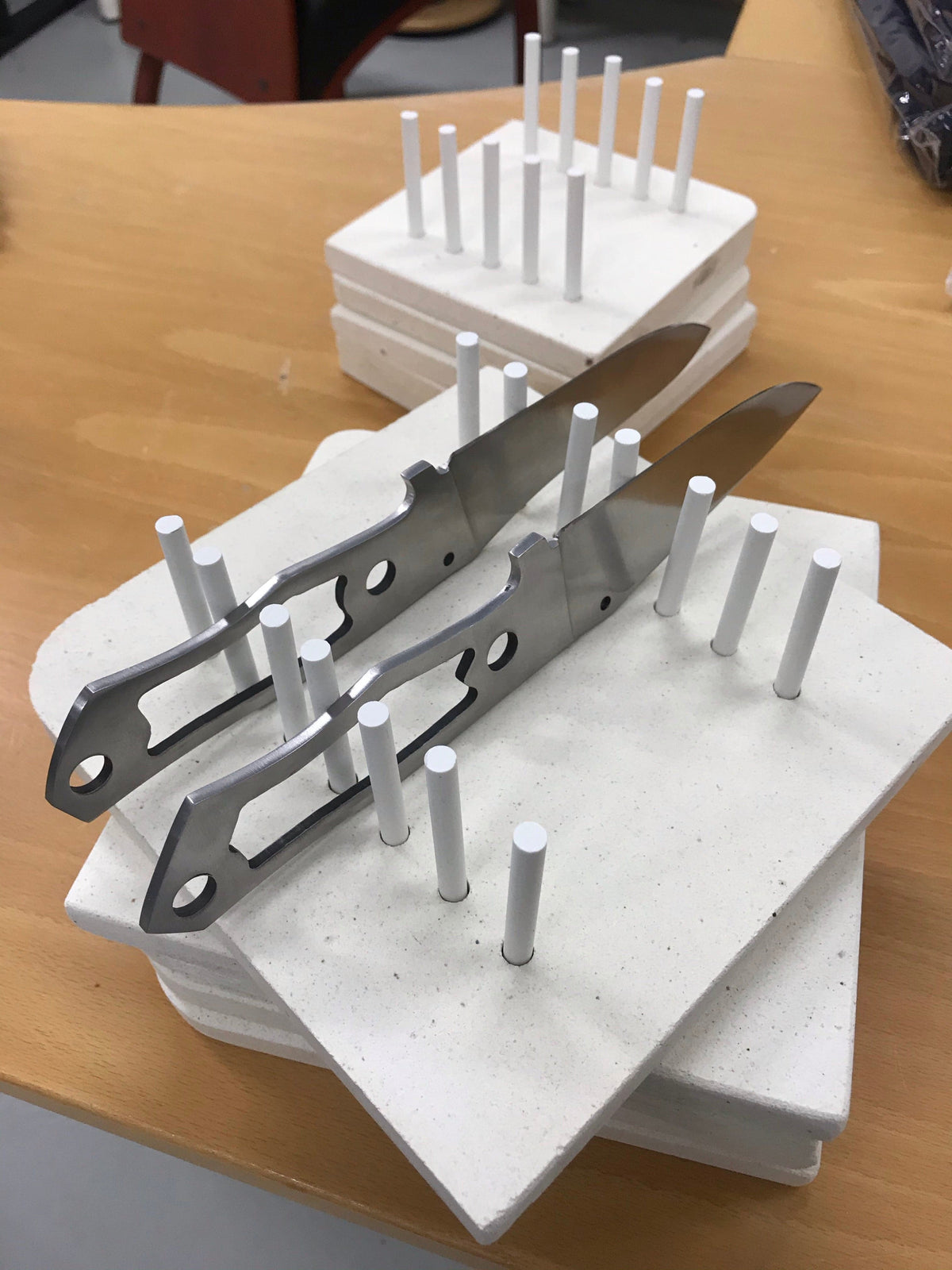 Portacuchillas para horno de temple