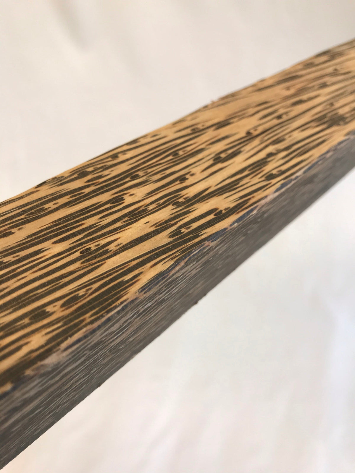 Palma negra, mango de 45 cm