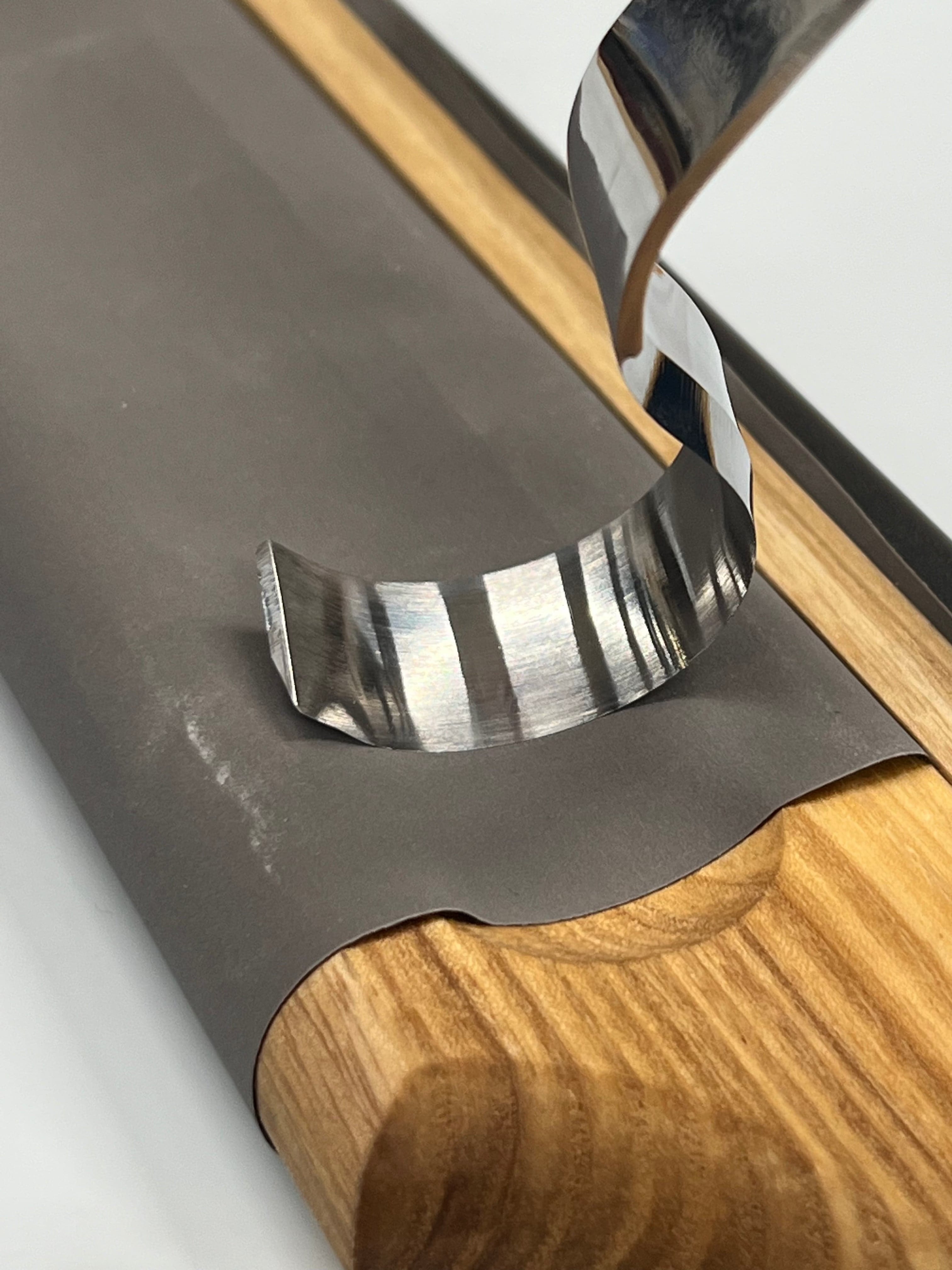 Correa de asentado para cuchillo de tallado y filo curvo LS5P1