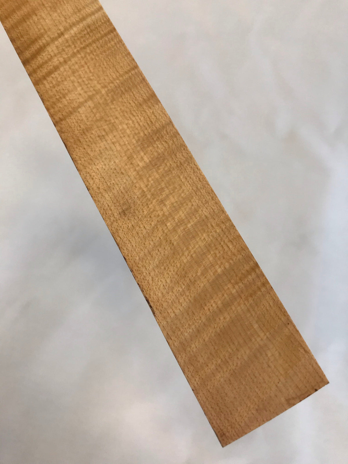 Arce flameado 45cm mango en bruto