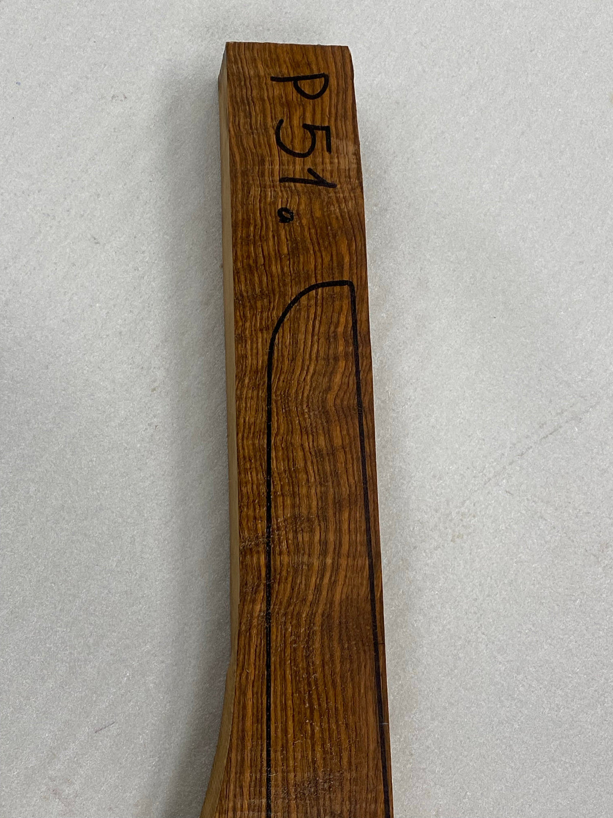 Culata de nogal turco grado 3 P-51